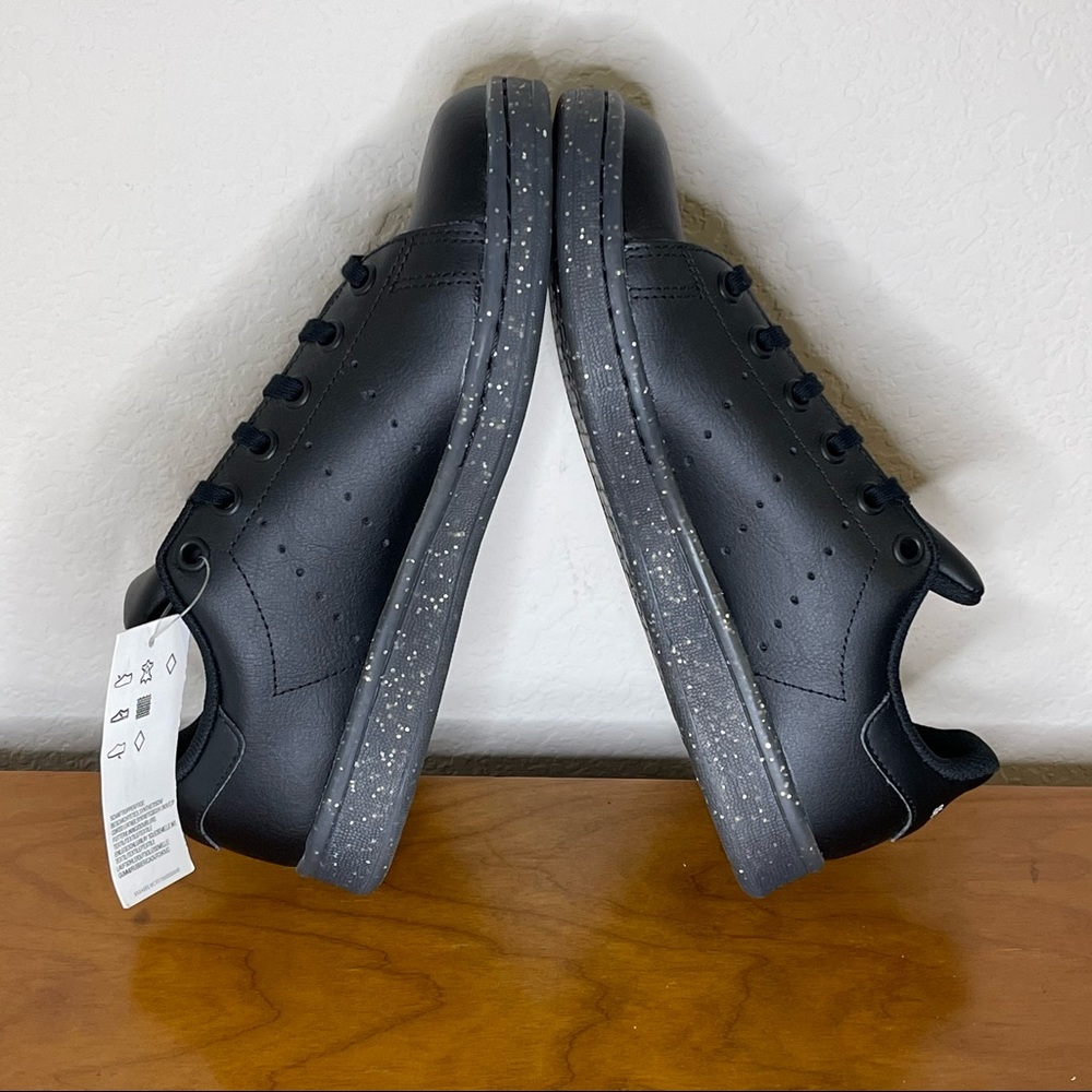 Adidas Originals Stan Smith J Black Leather Sneakers Kid's Size 5 EE7575 - Picture 5 of 6
